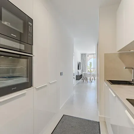 Ocean View With A Terrace * אדחה