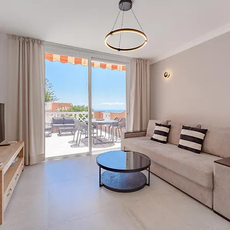 Apartment Ocean View With A Terrace